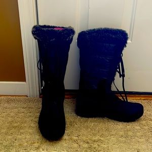 Women’s mid calf North Face boots
